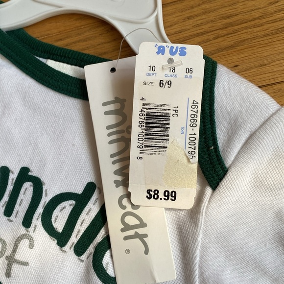 ➡️2/$10❗️⬅️ NWT! Adorable “Bundle of Joy” holiday onesie 🎄 - Picture 3 of 4